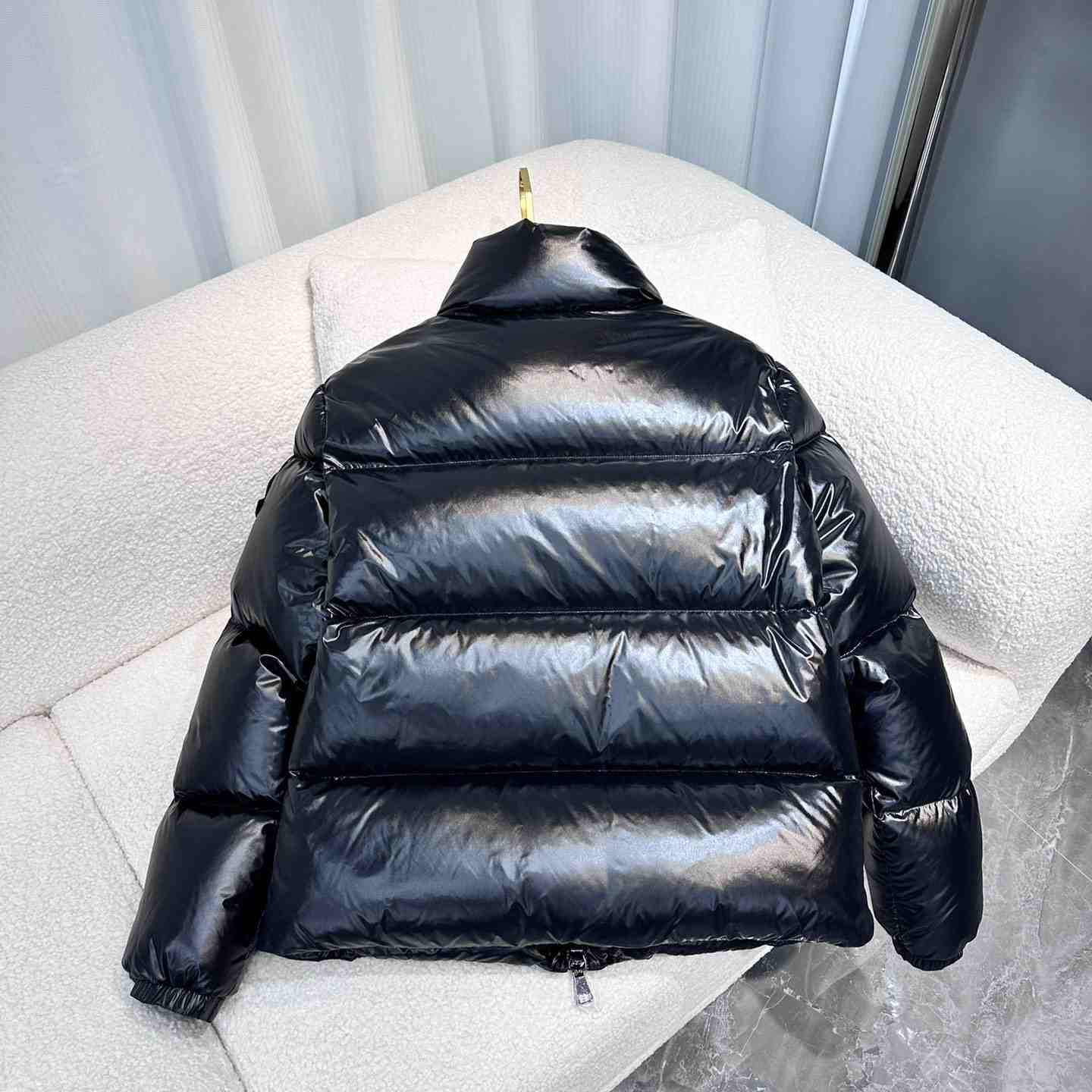 Moncler Meuse Short Down Jacket - DopestKickz