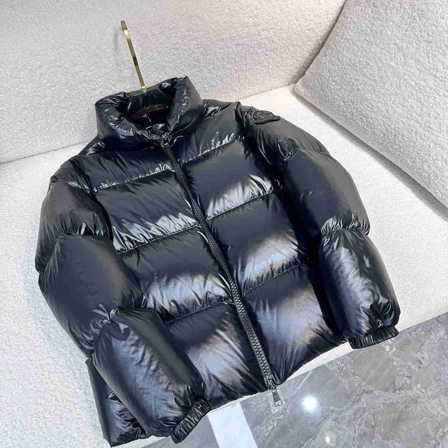 Moncler Meuse Short Down Jacket - DopestKickz