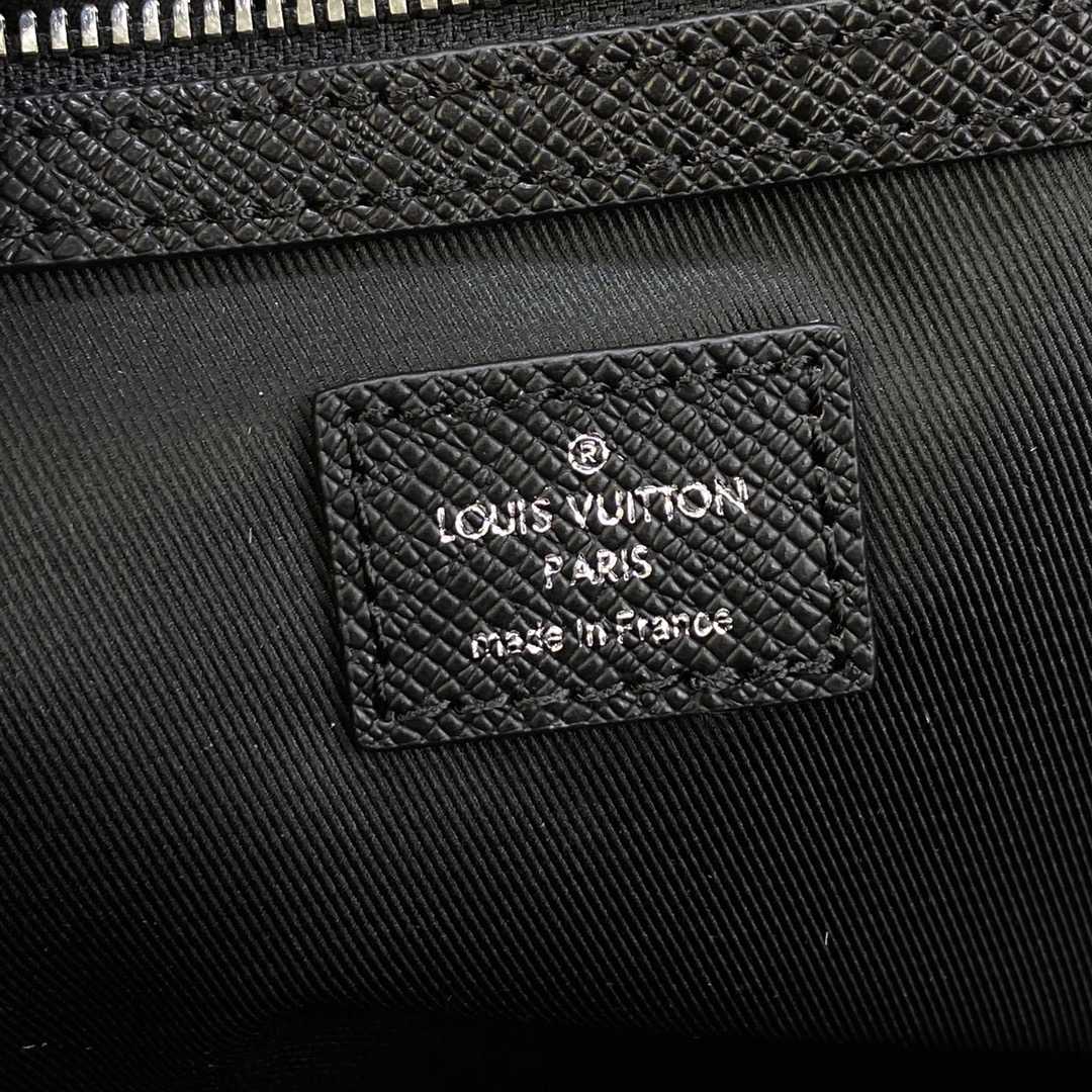 Louis Vuitton Weekend Tote NM  (43 x 34 x 17.5CM)   M30937 - DopestKickz