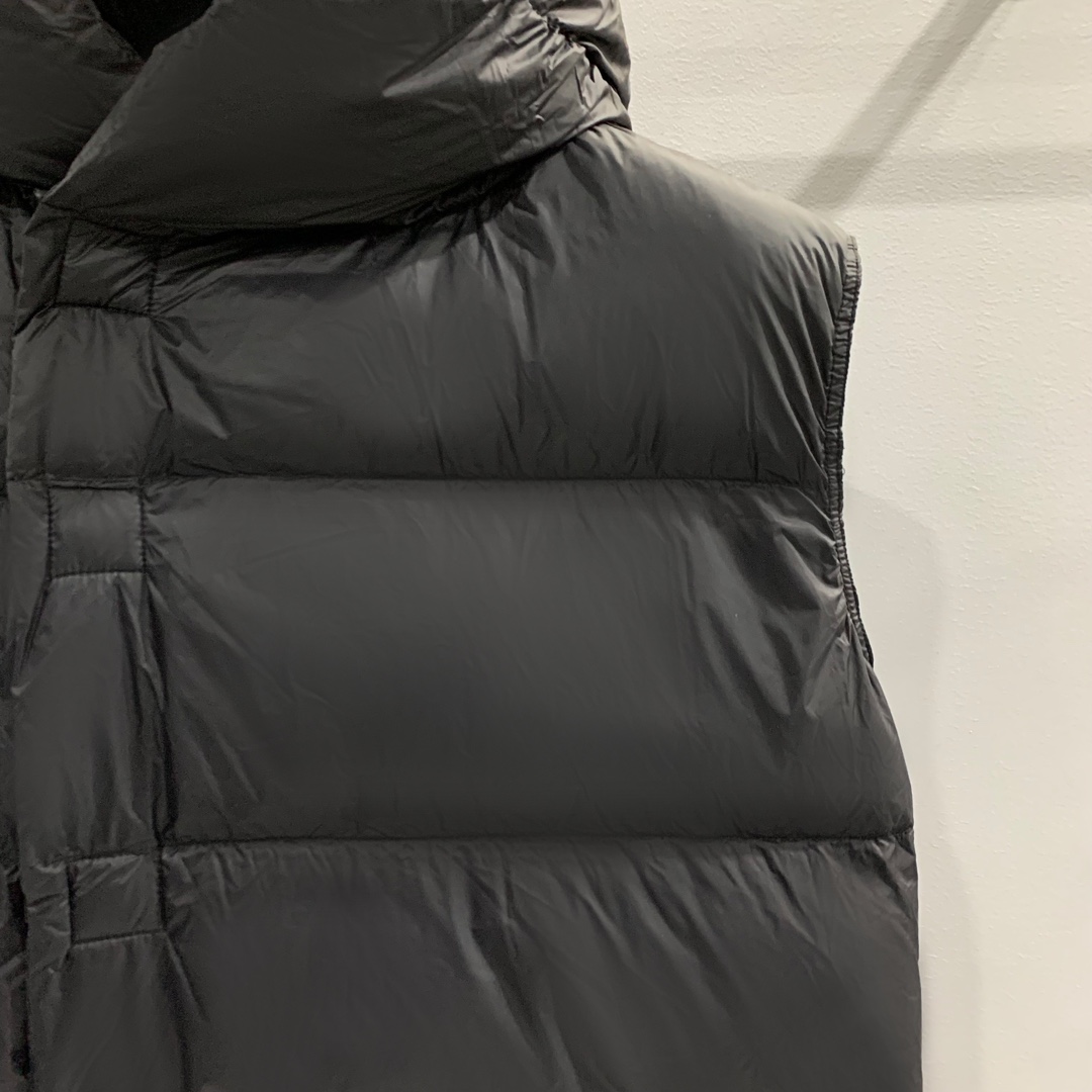 Rick Owens Black Padded Down Vest - DopestKickz