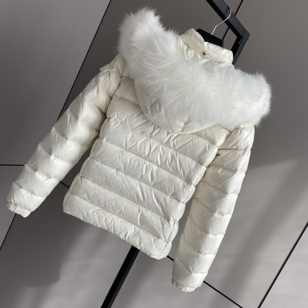 Moncler Badyf Short Down Jacket - DopestKickz