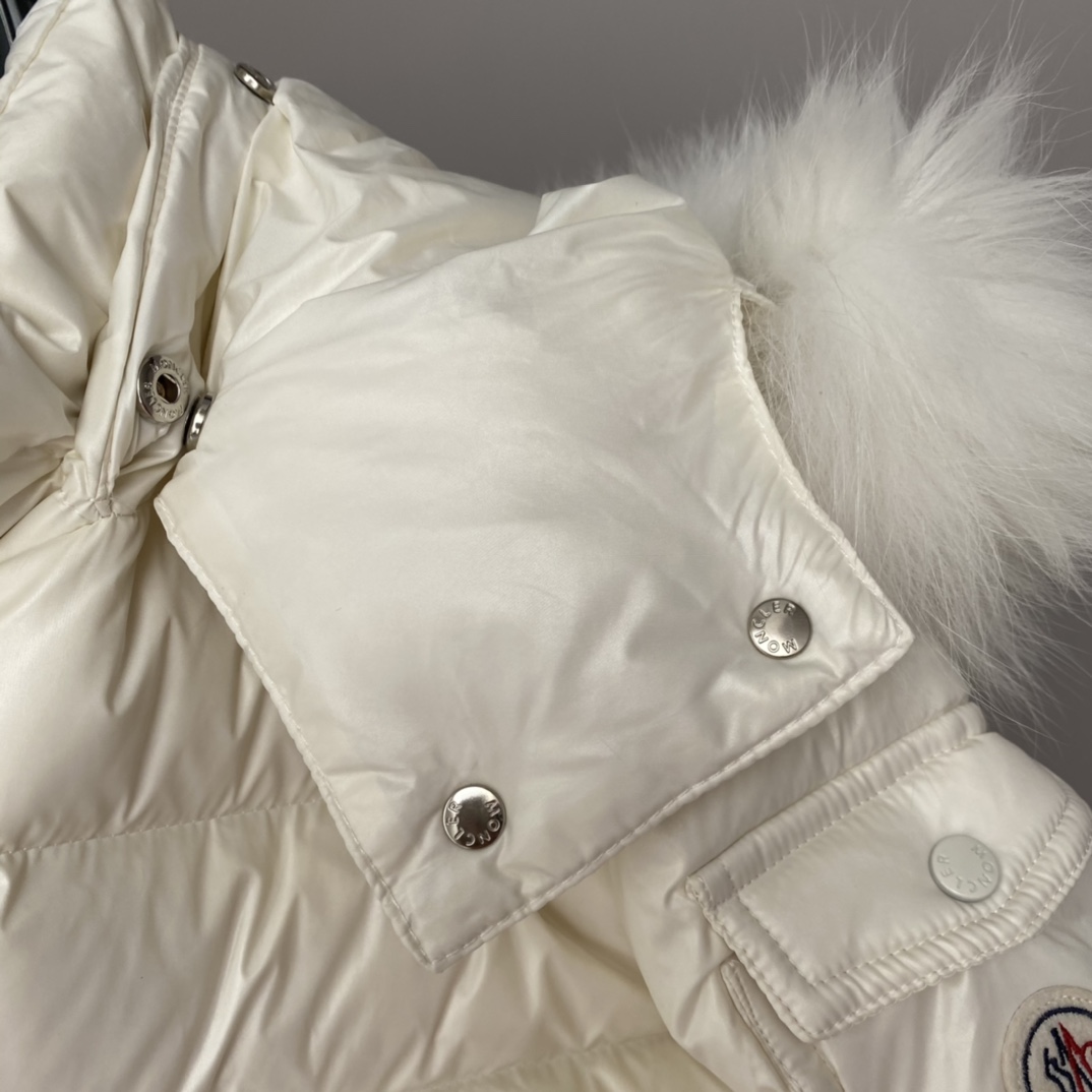 Moncler Badyf Short Down Jacket - DopestKickz
