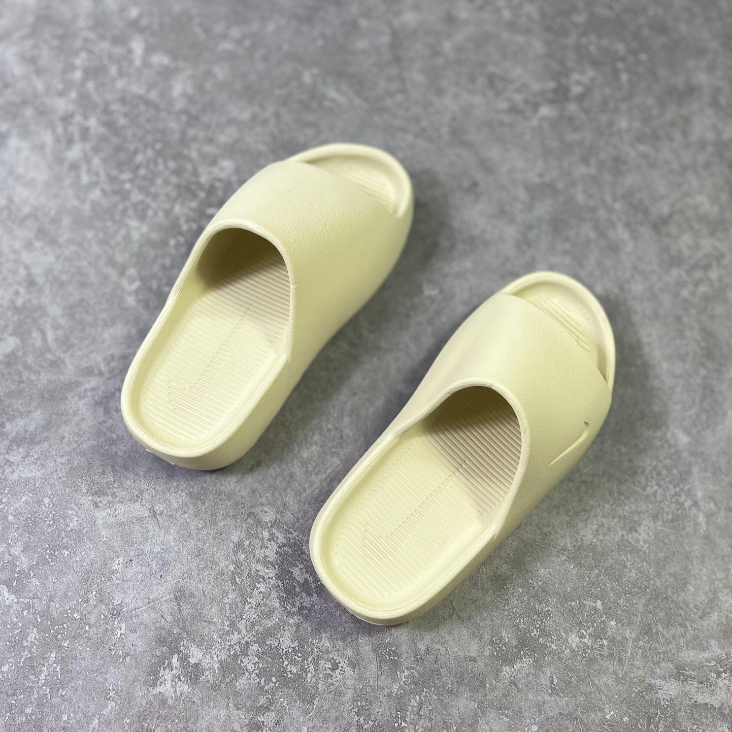 Nike Calm Slide   FD4116-001 - DopestKickz