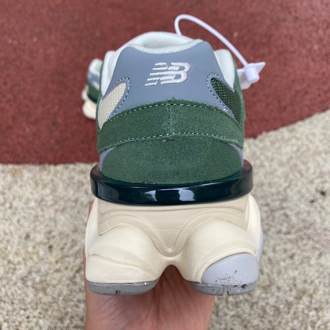Joe Freshgoods x New Balance NB9060 Sneakers      U9060VNG - DopestKickz