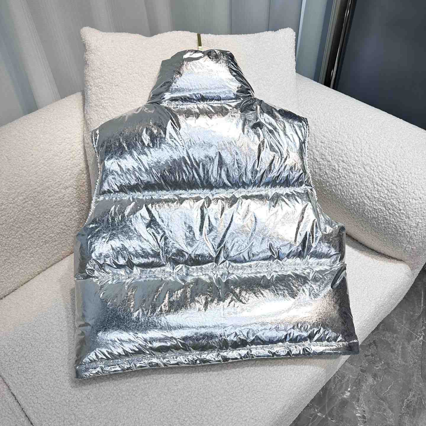 Moncler Blavet Down Gilet - DopestKickz