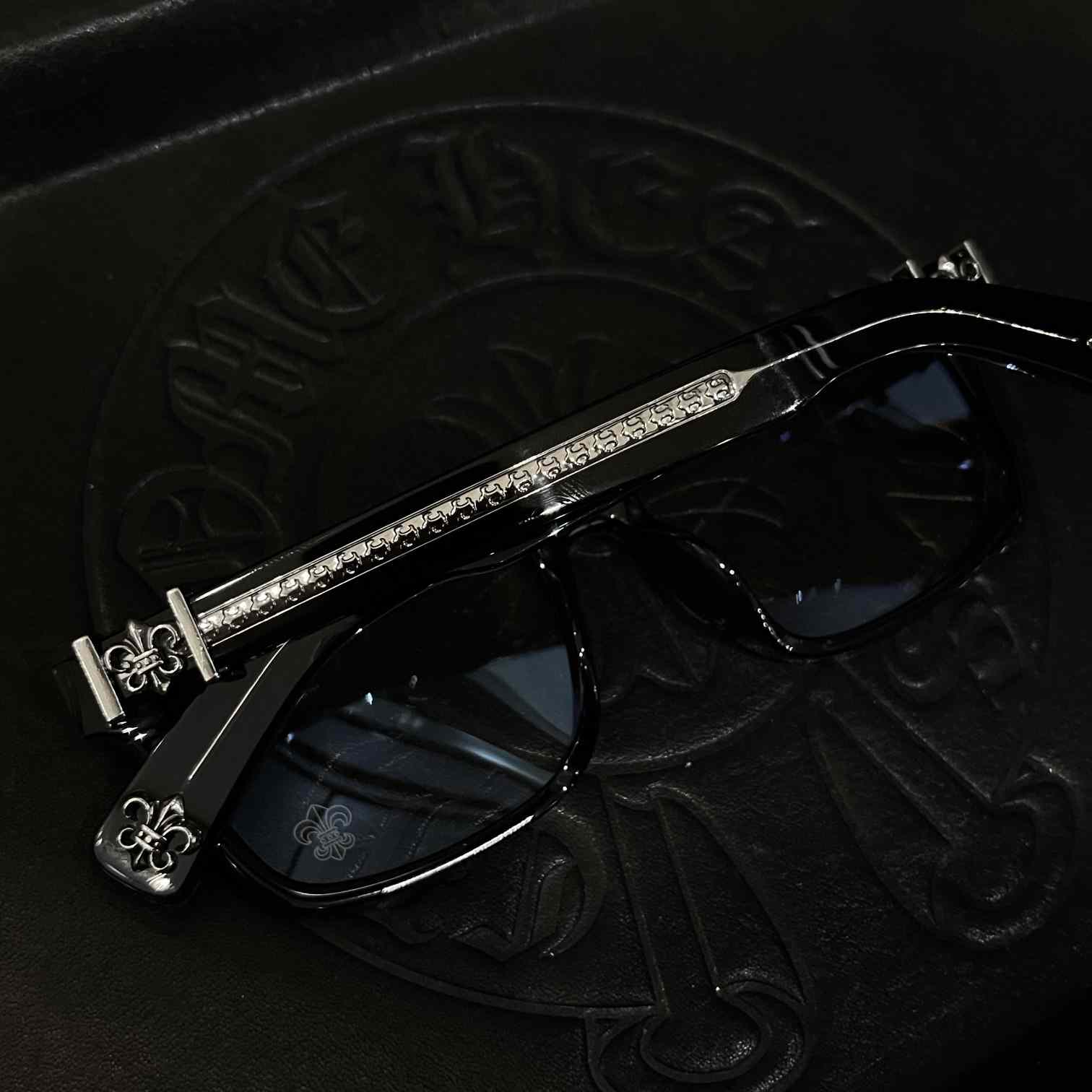 Chrome Hearts Glasses - DopestKickz