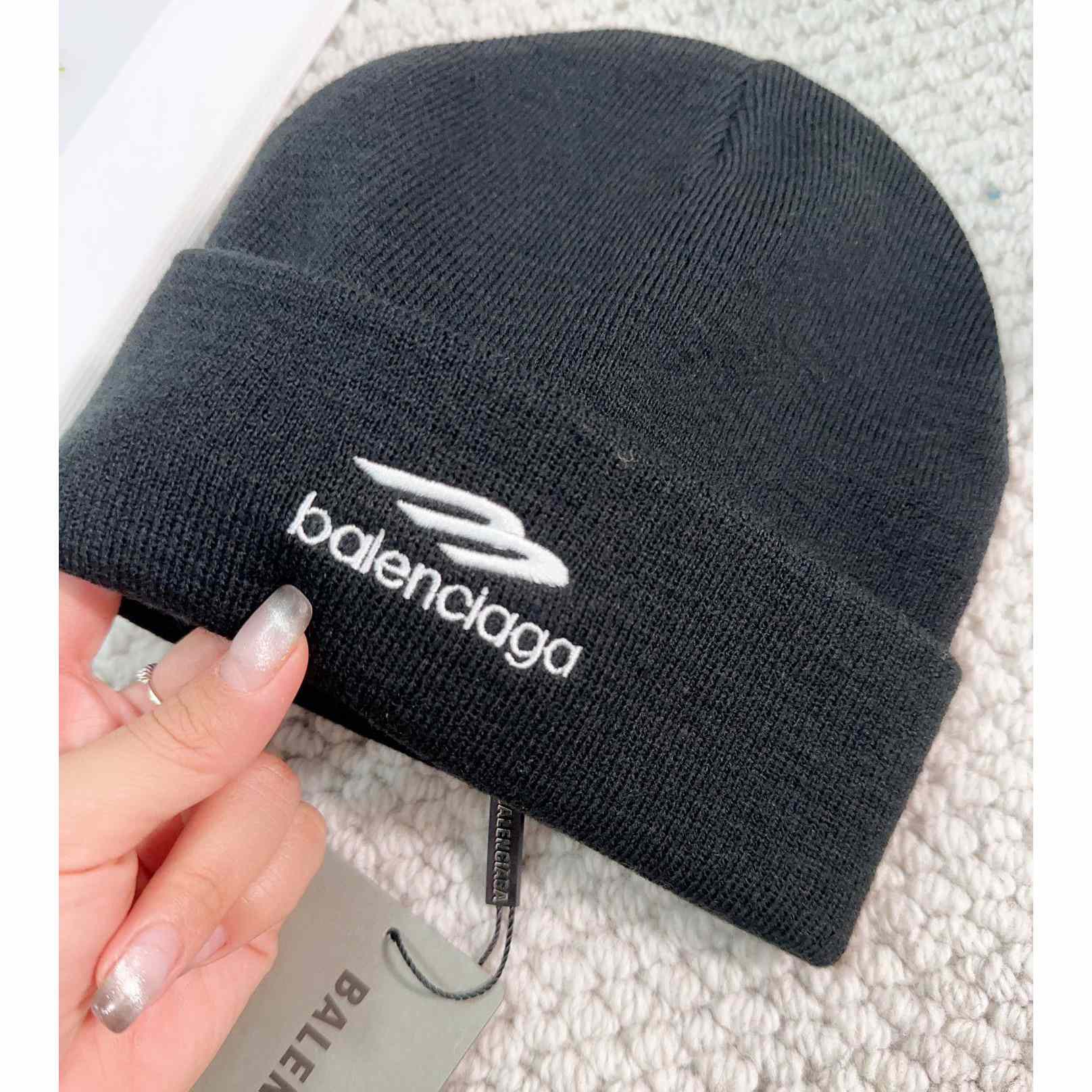 Balenciaga Sports Icon Beanie - DopestKickz