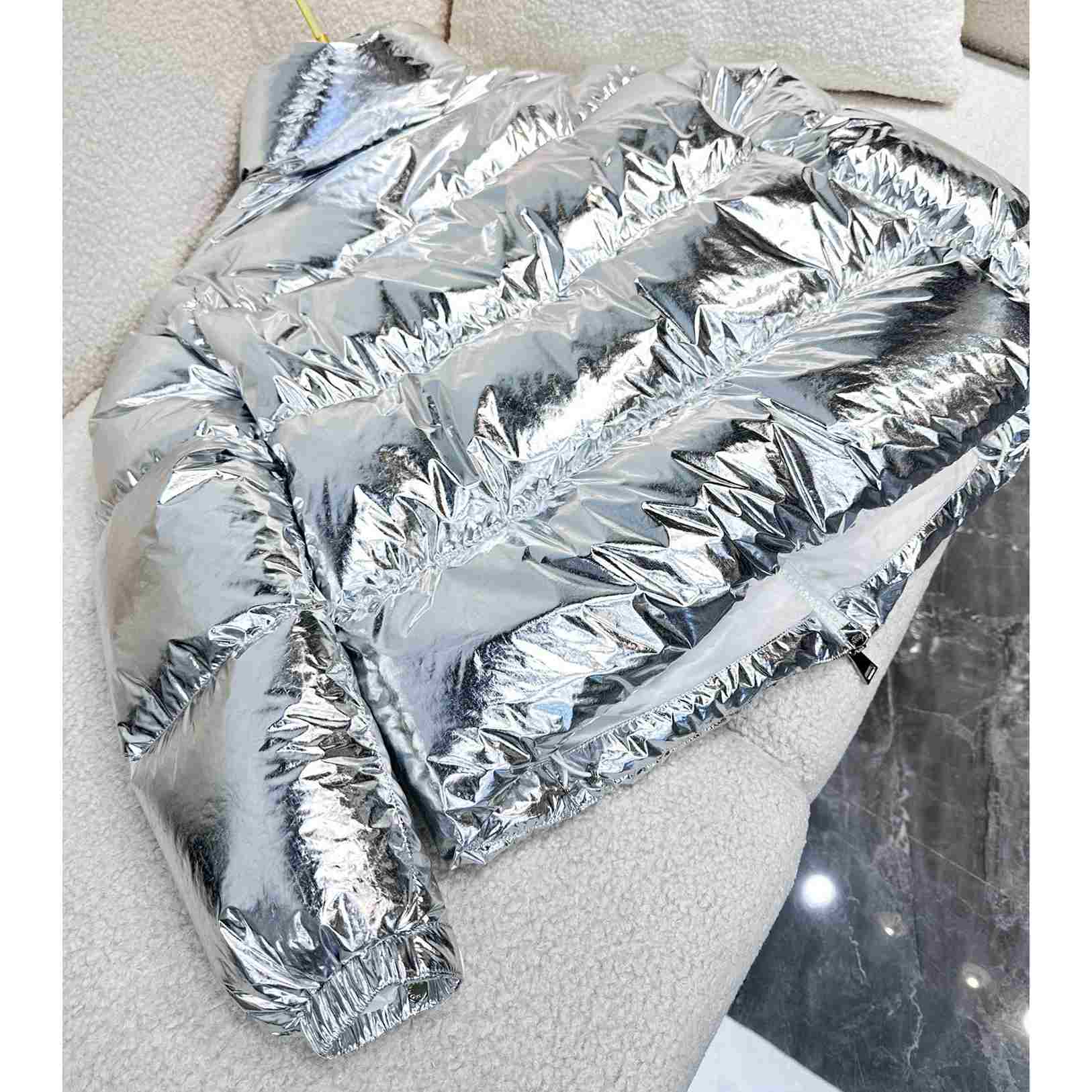 Moncler Meuse Short Down Jacket - DopestKickz