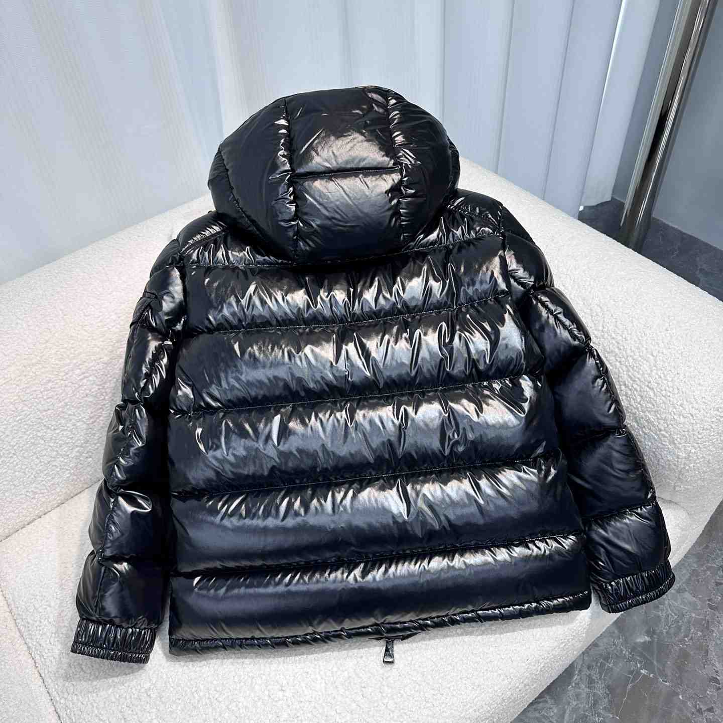 Moncler Maire Short Down Jacket - DopestKickz