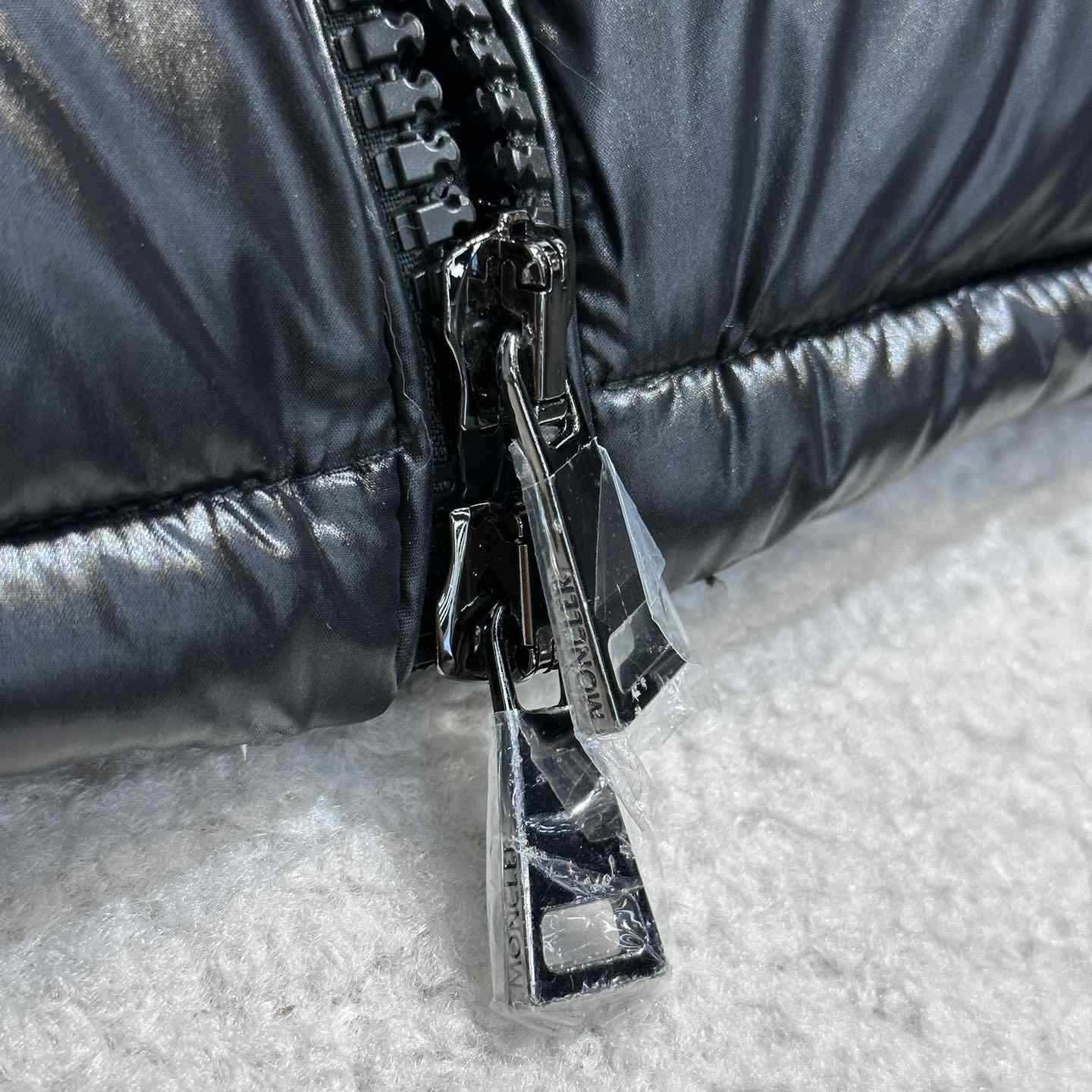 Moncler Maire Short Down Jacket - DopestKickz