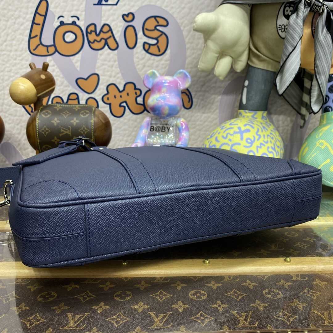 Louis Vuitton Porte Documents Voyage PM (36.5 x 27.5 x 6cm)   M30975 - DopestKickz
