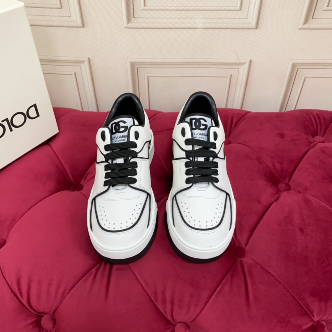 Dolce & Gabbana New Roma Sneakers - DopestKickz