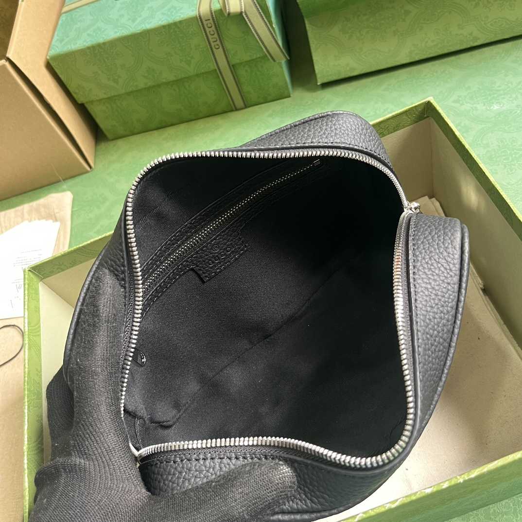 Gucci Jumbo GG Toiletry Case  (23x 14.5x 6.5cm) - DopestKickz