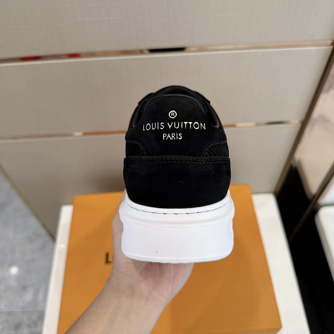 Louis Vuitton Beverly Hills Sneaker (Upon UK Size)  1AC63U - DopestKickz
