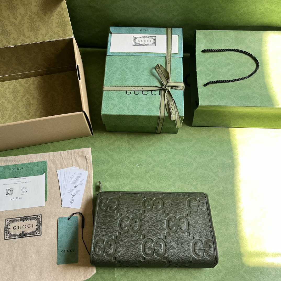 Gucci Jumbo GG Pouch (28.5x 18x 9cm) - DopestKickz