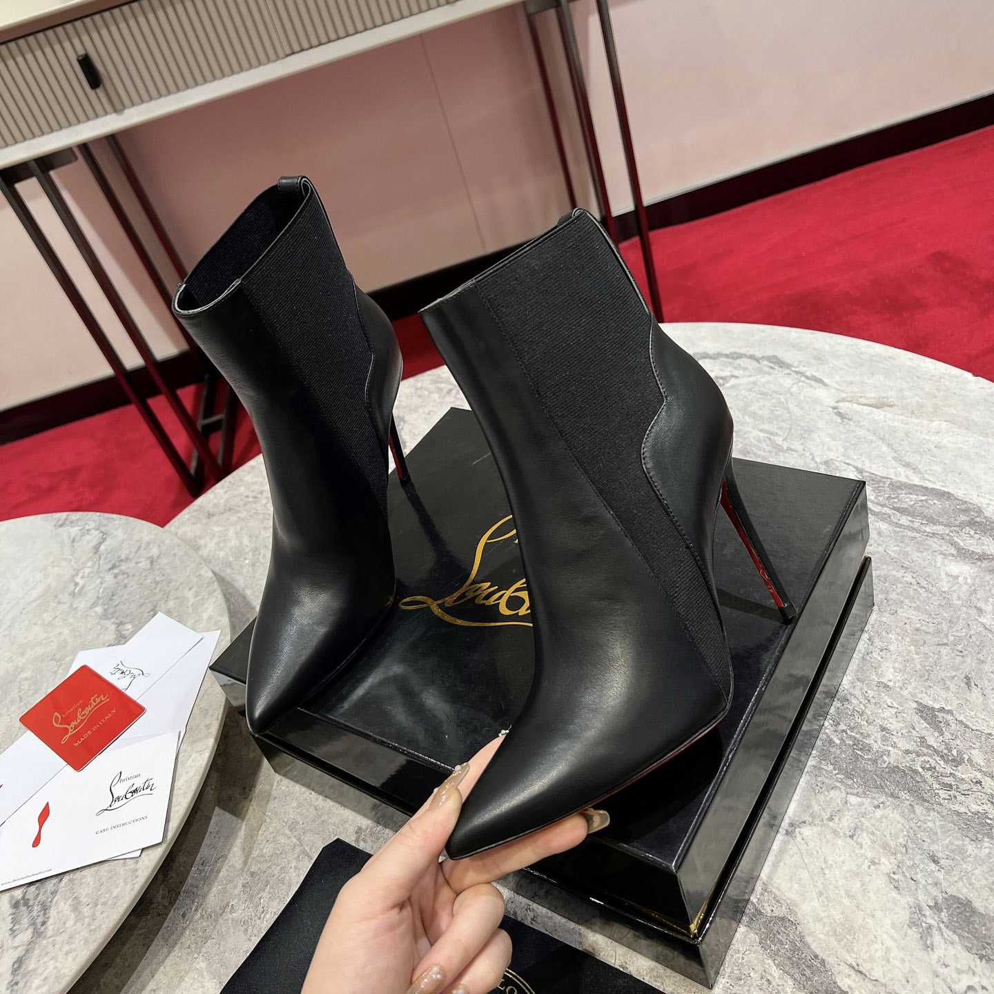 Christian Louboutin Chelsea Chick Booty 100 mm - DopestKickz