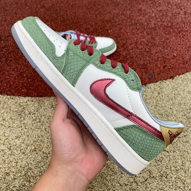 Air Jordan 1 Retro Low Sneaker     FN3727-100 - DopestKickz