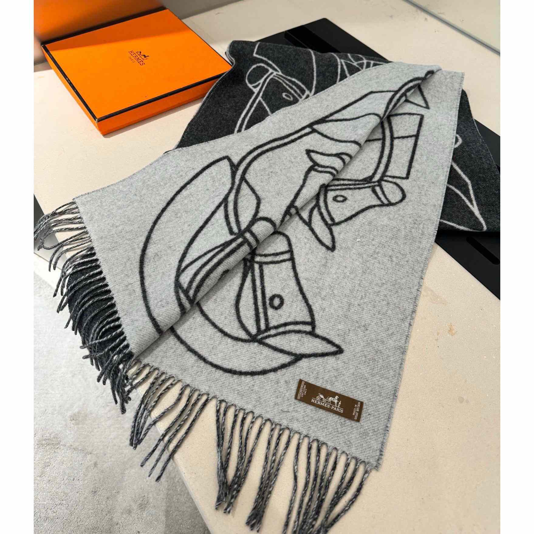 Hermes Casaque Entrelacs Equestres muffler  - DopestKickz