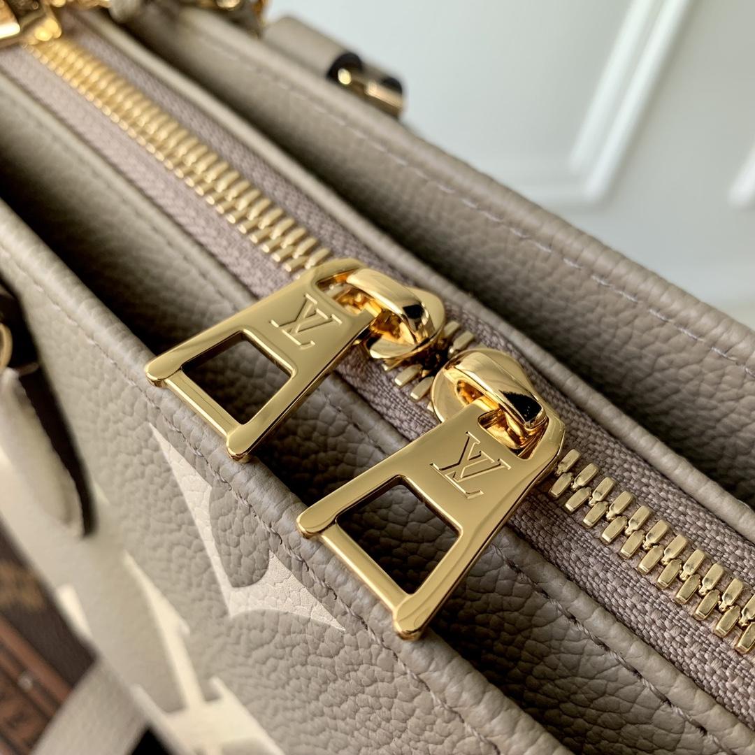 Louis Vuitton OnTheGo East West  (25-13-10 cm) M23641 - DopestKickz