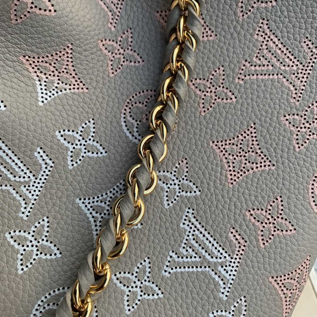 Louis Vuitton Bella (19×22×14cm)  M23388 - DopestKickz