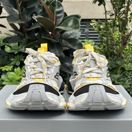 Balenciaga Cargo Sneaker  - DopestKickz