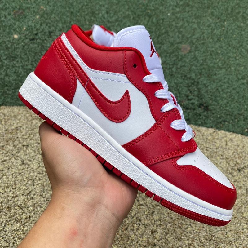 Air Jordan 1 Low Sneaker     553560-615 - DopestKickz