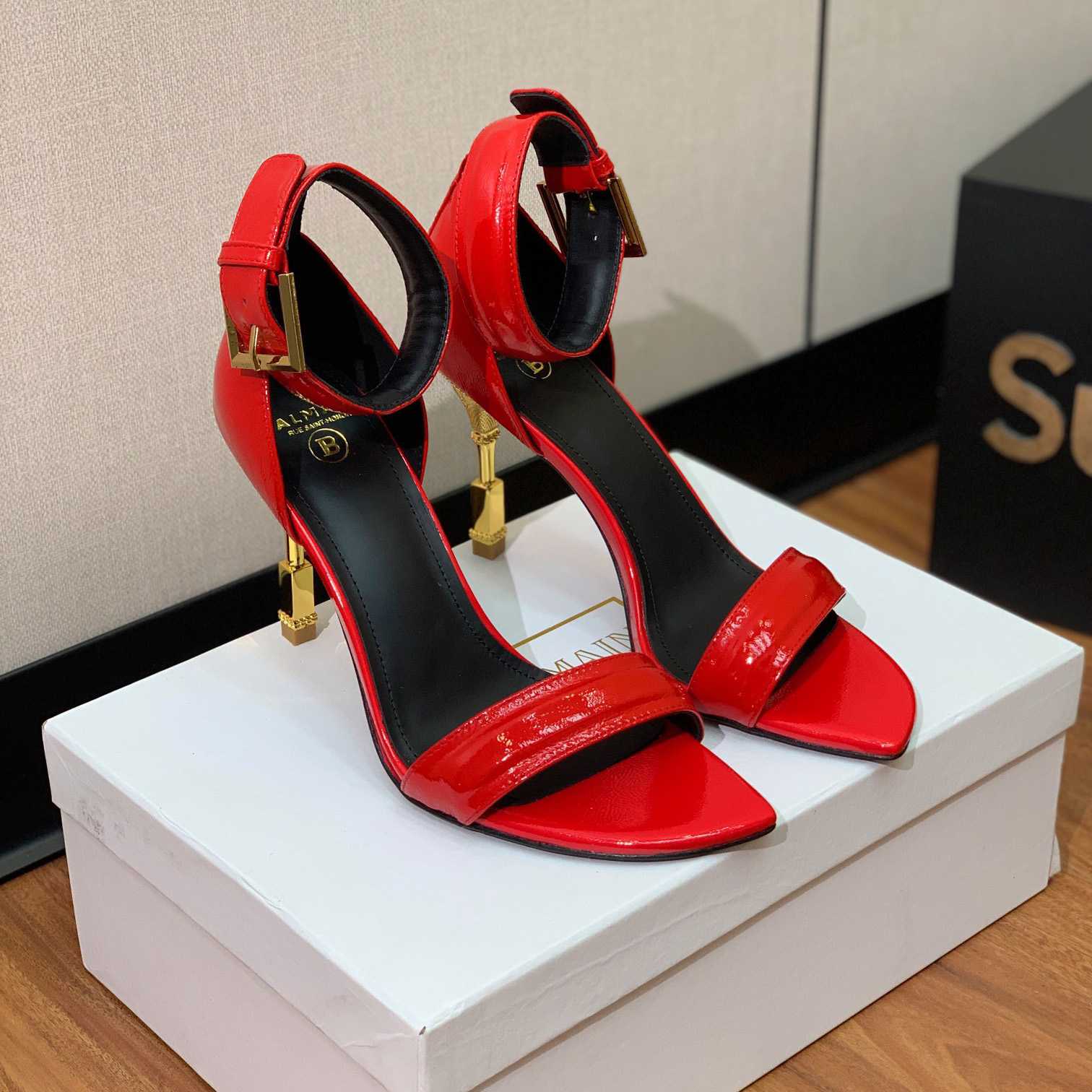 Balmain Moneta Patent Leather Sandals - DopestKickz
