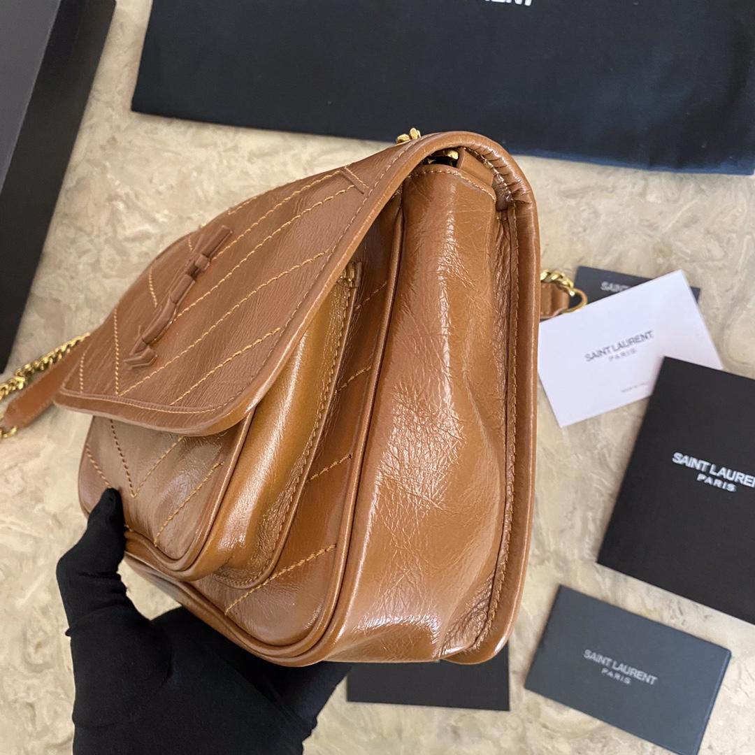 Saint Laurent Niki Medium In Vintage Leather (22×16×12cm) - DopestKickz