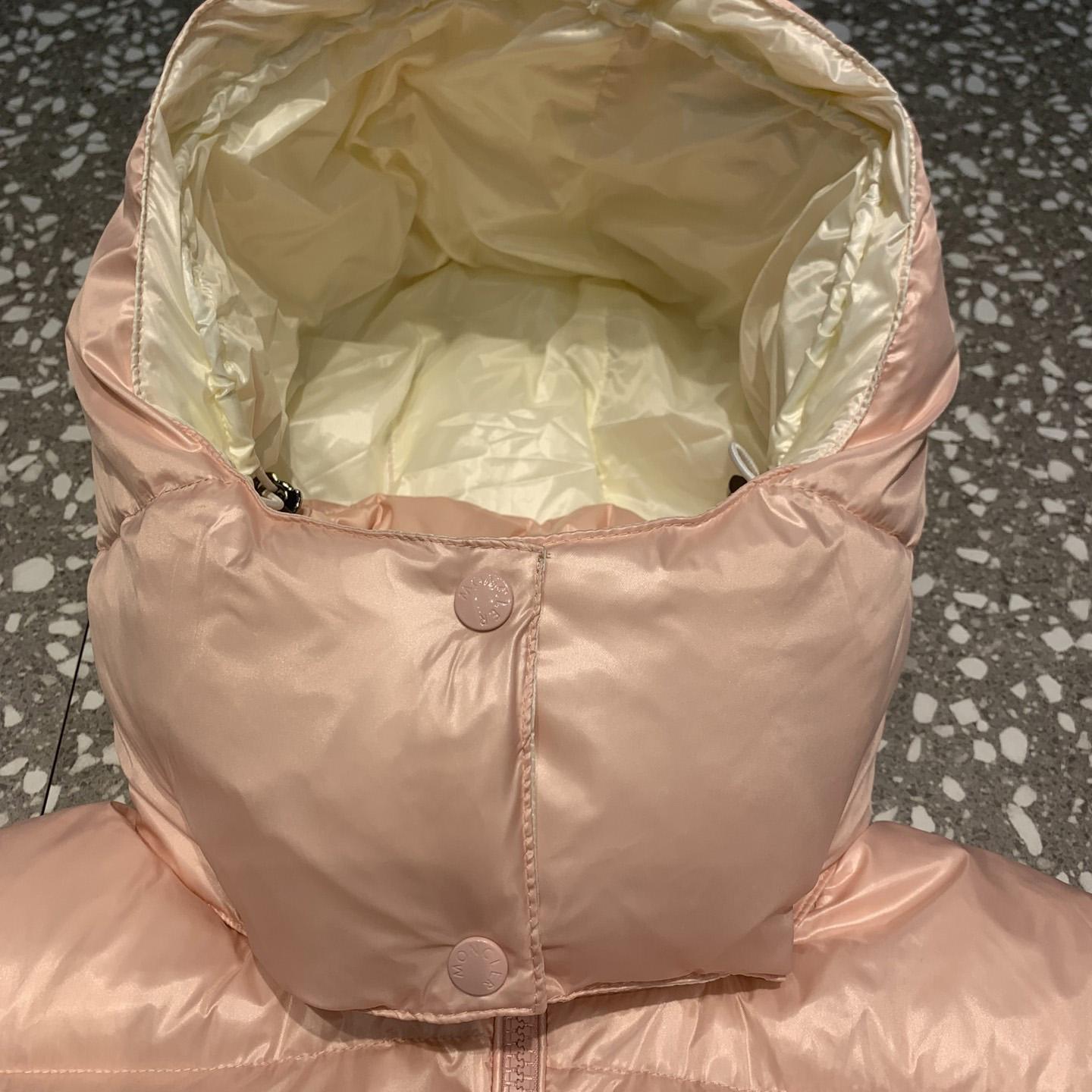 Moncler Abbaye Short Down Jacket - DopestKickz