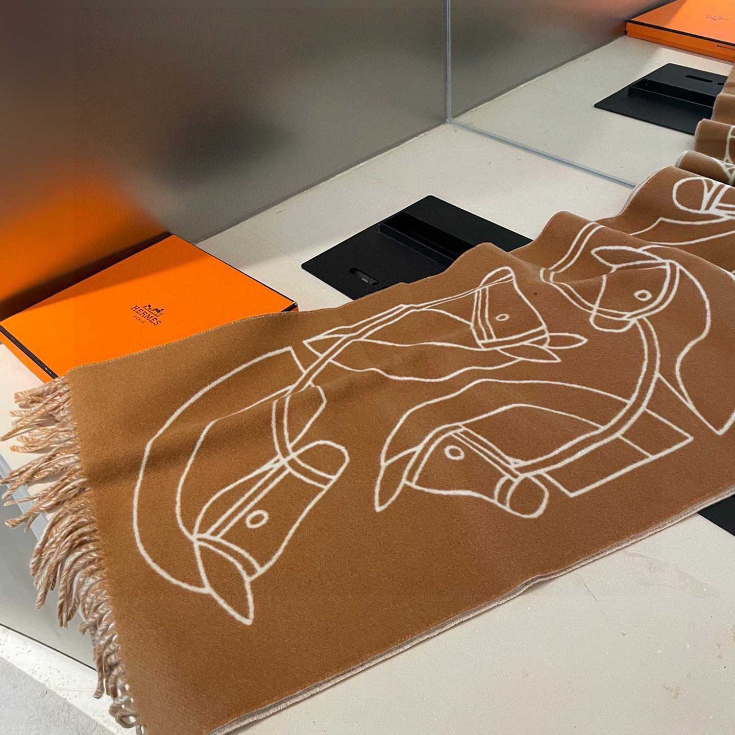 Hermes Casaque Entrelacs Equestres muffler  - DopestKickz