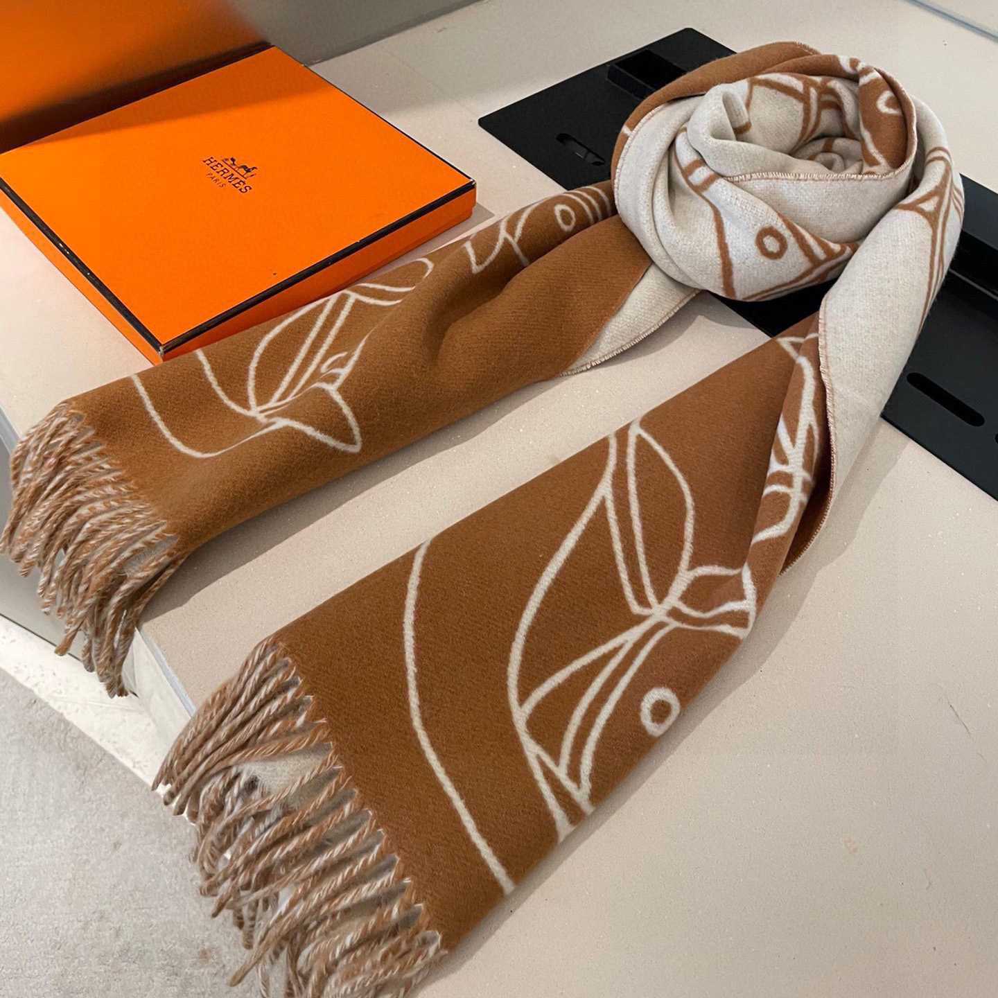 Hermes Casaque Entrelacs Equestres muffler  - DopestKickz