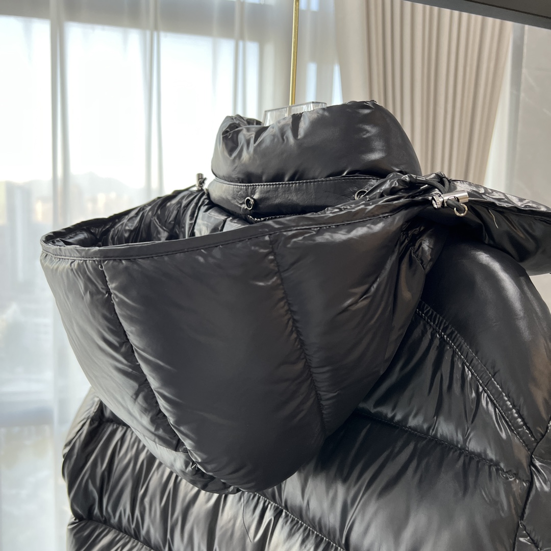 Moncler Maya Short Down Jacket - DopestKickz