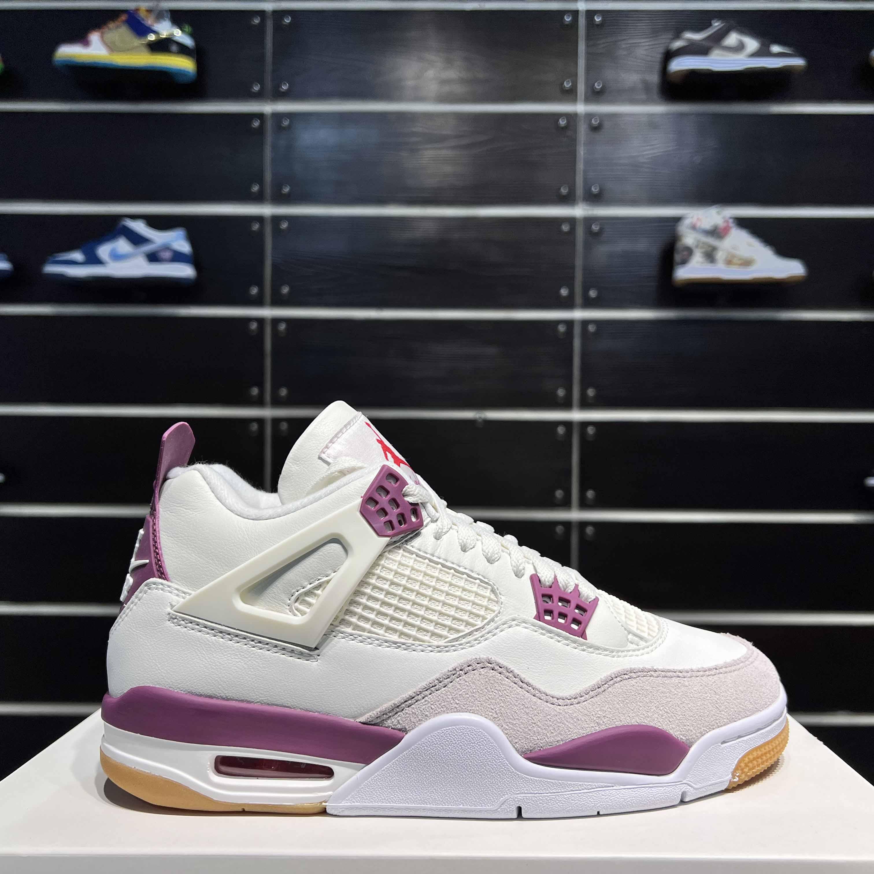 NK SB x Jordan Air Jordan 4"Sapphire" Sneaker     DR5415-102 - DopestKickz
