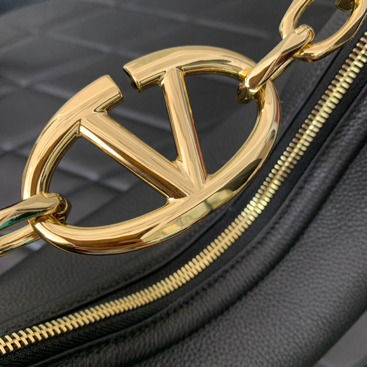 Valenti Small VLogo Moon Hobo Bag In Leather With Chain  - DopestKickz