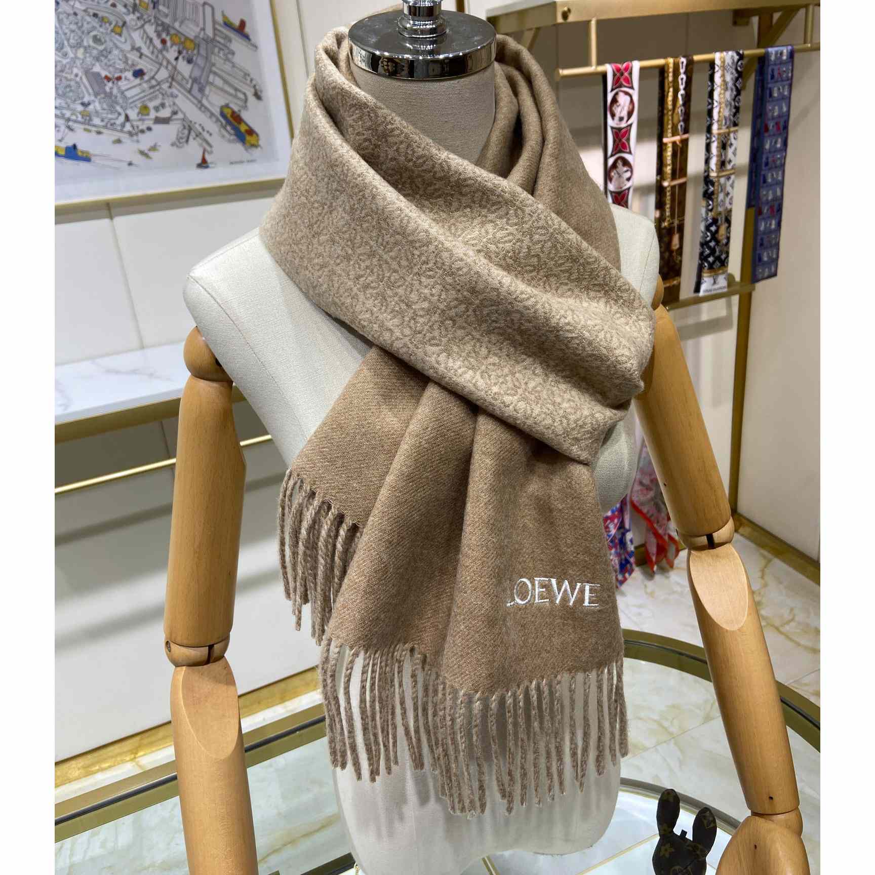 Loewe Scarf In Wool And Cashmere - DopestKickz