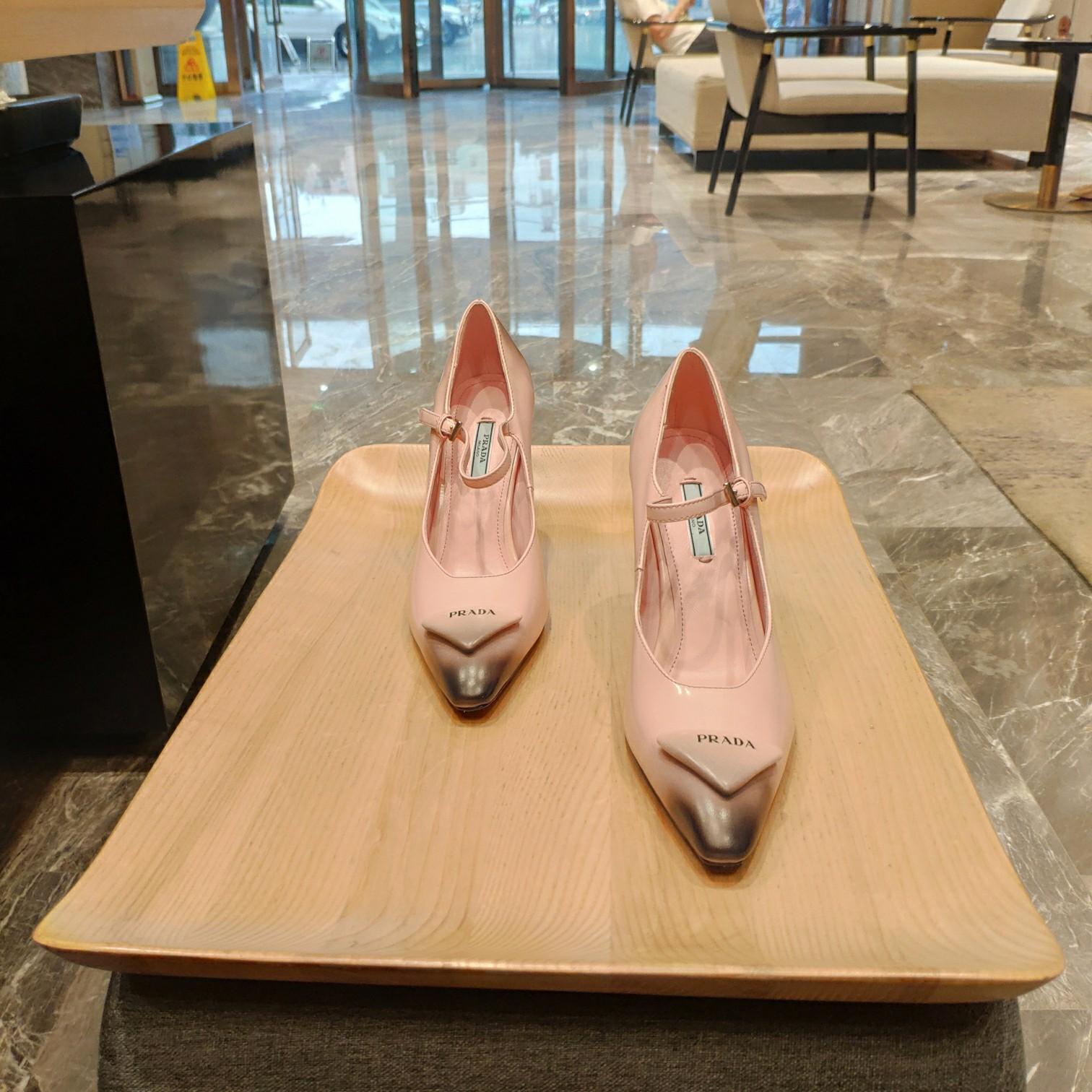 Prada Logo Toe Pumps - DopestKickz