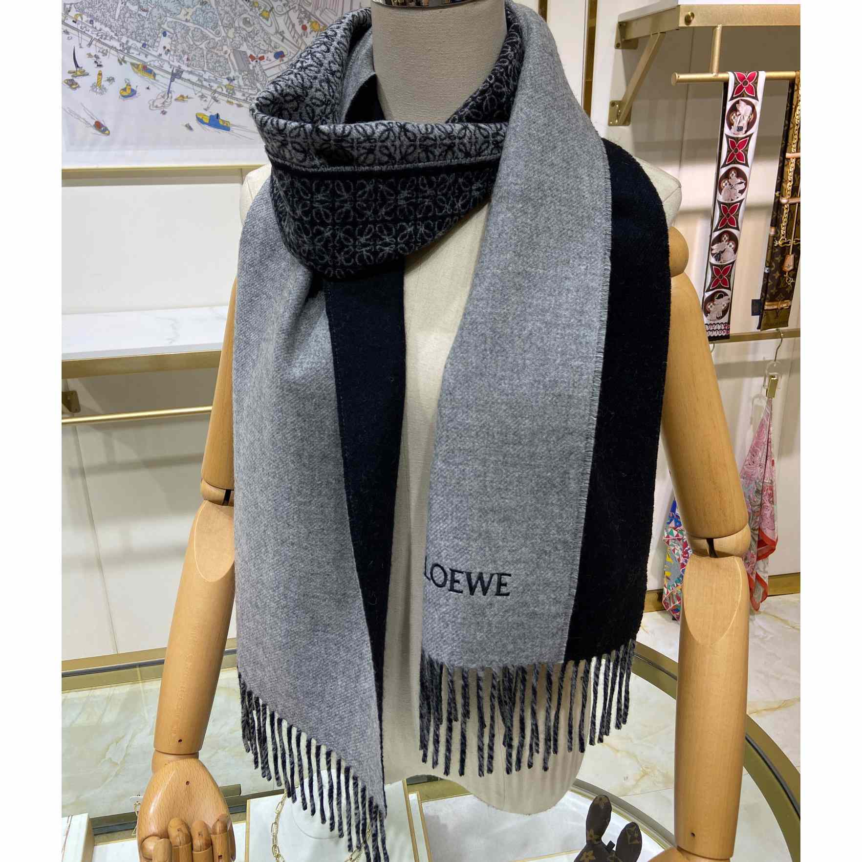Loewe Scarf In Wool And Cashmere - DopestKickz