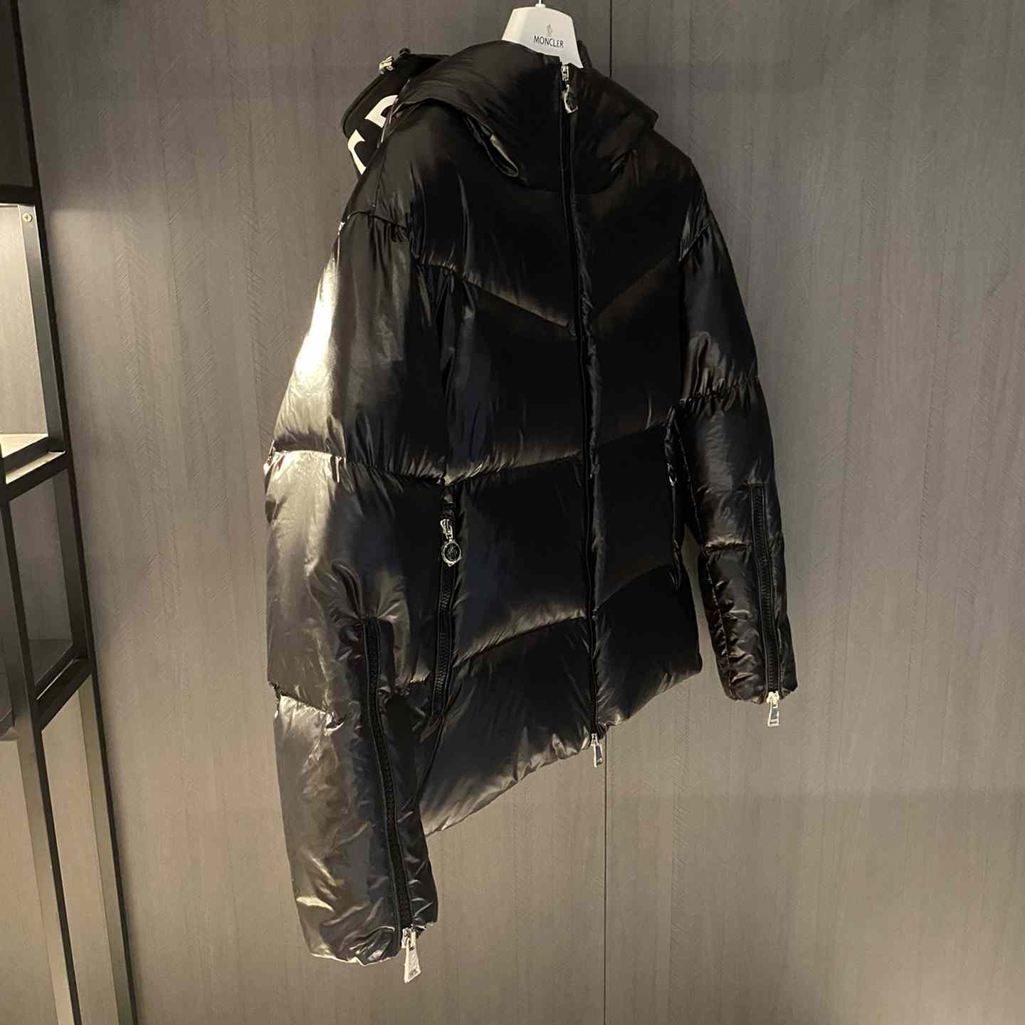 Moncler Huppe Short Down Jacket - DopestKickz