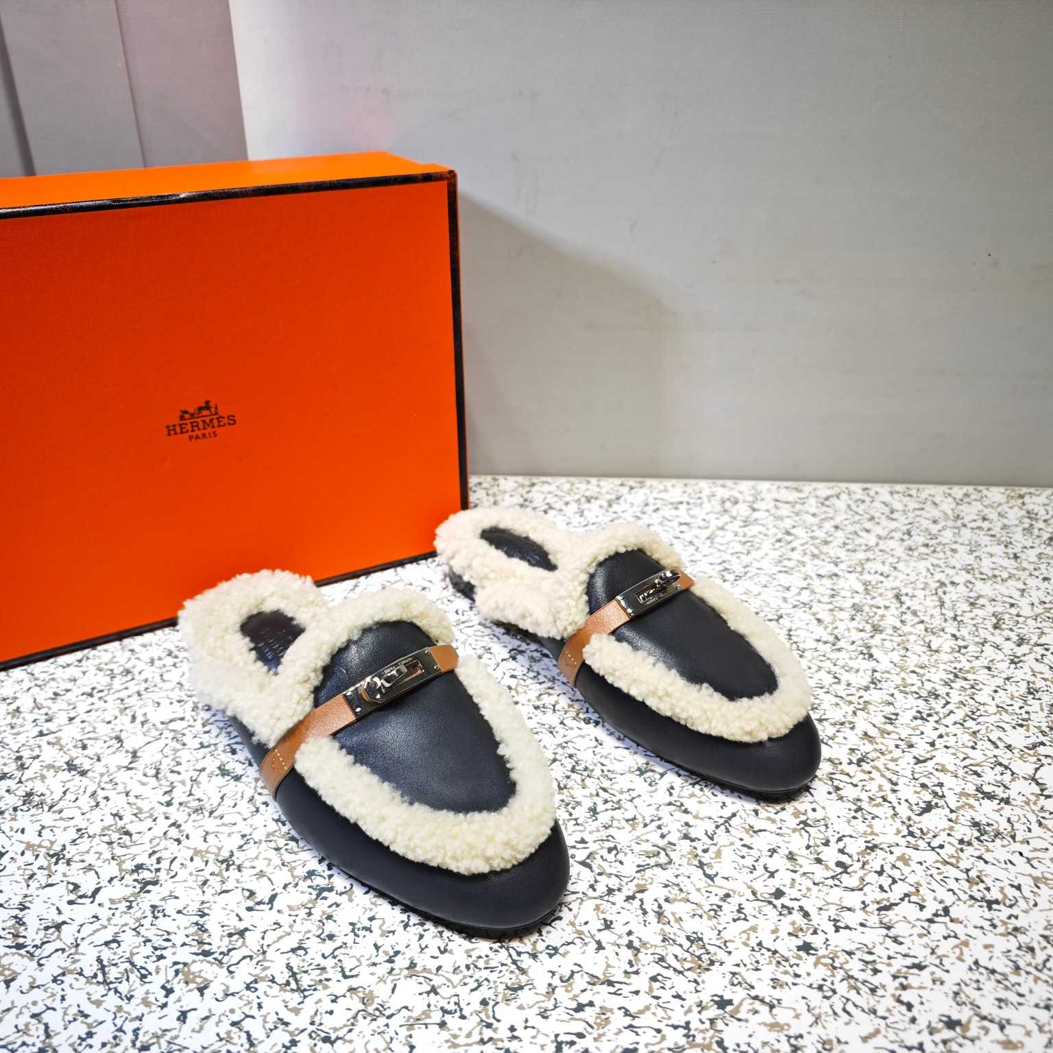 Hermes Oz Mule - DopestKickz
