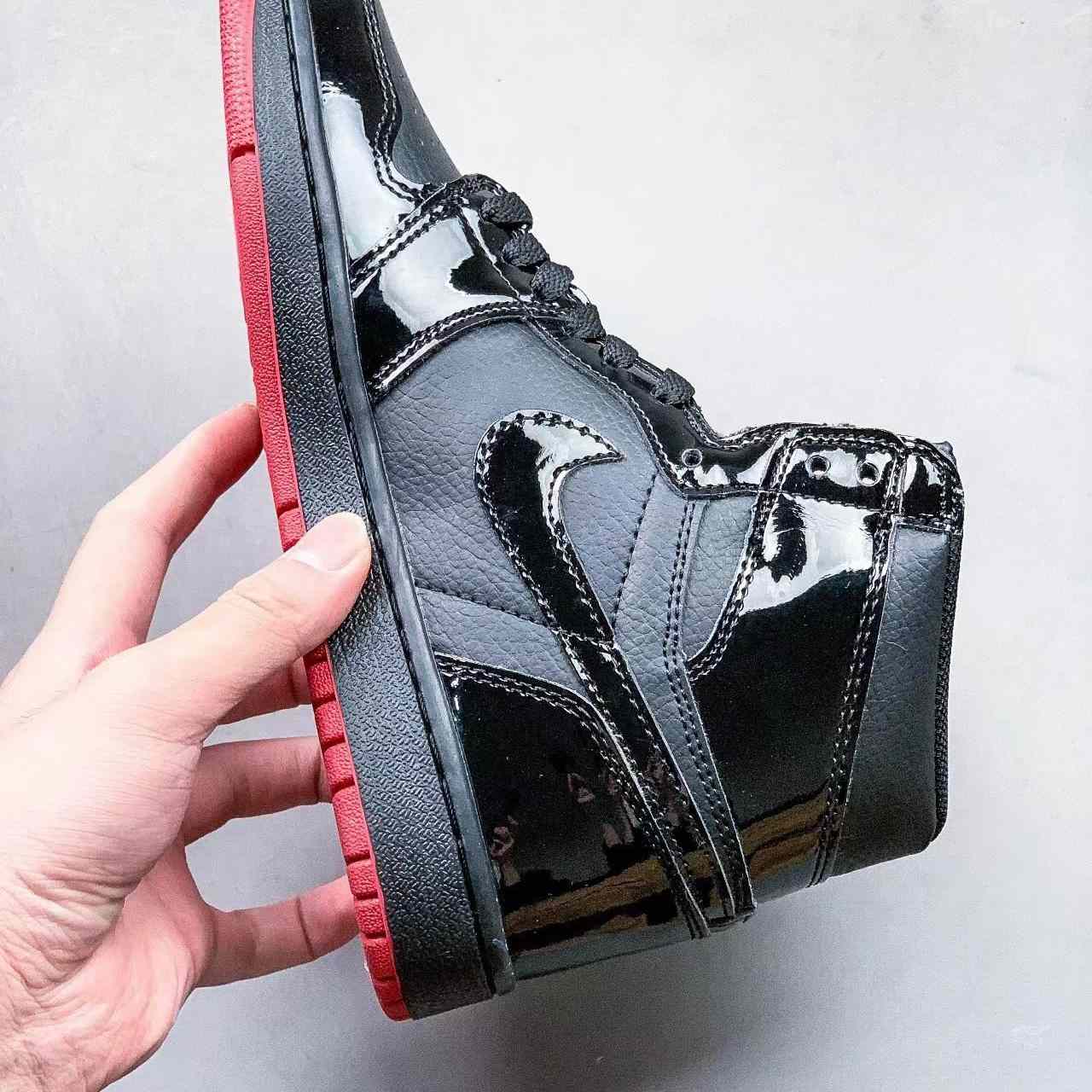 Air Jordan 1 Mid AJ1 Sneaker    1123279Y21 - DopestKickz