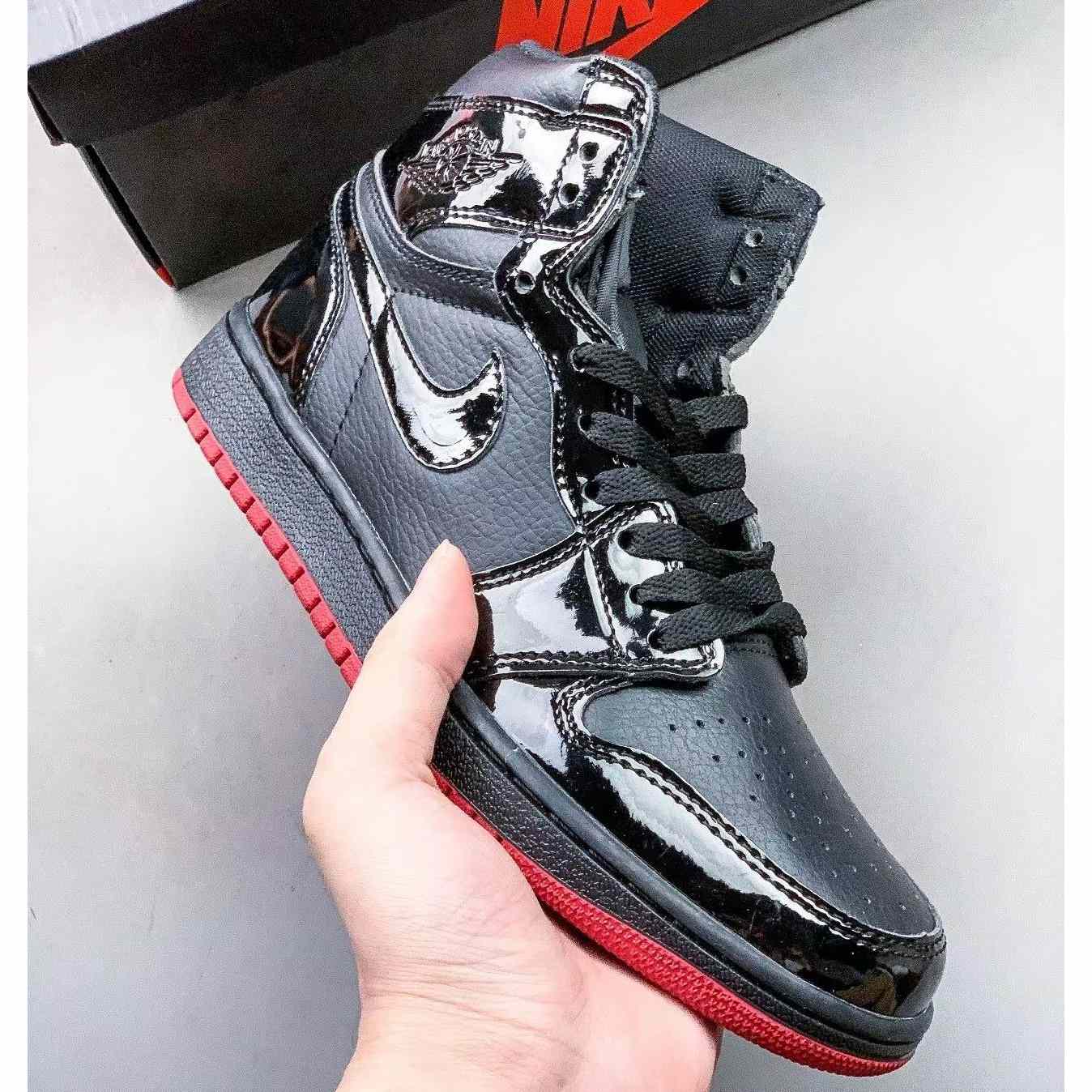 Air Jordan 1 Mid AJ1 Sneaker    1123279Y21 - DopestKickz