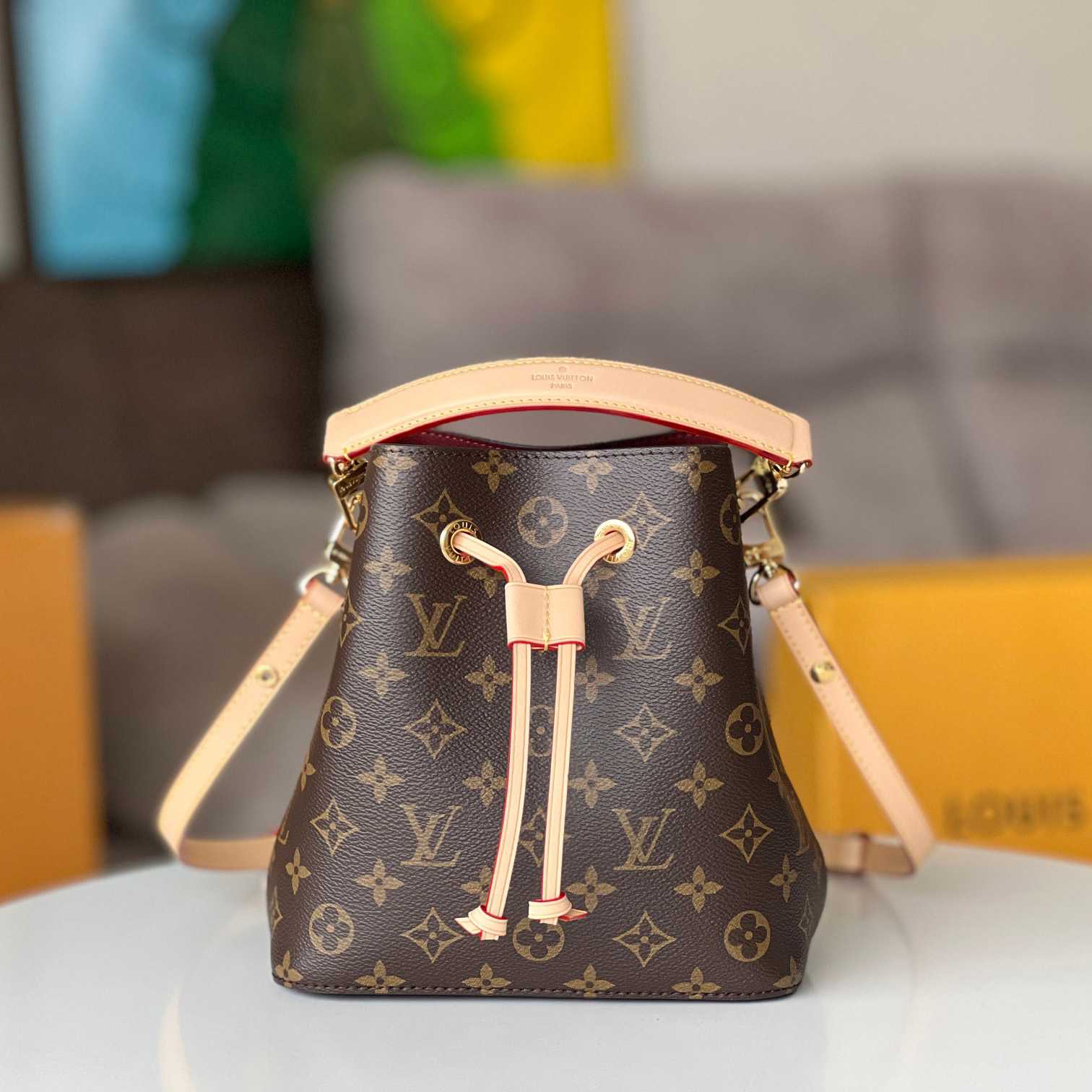 Louis Vuitton Néonoé BB  M46581 - DopestKickz