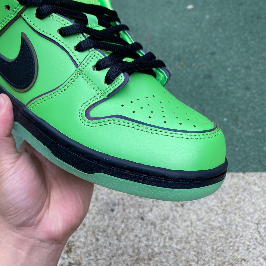 The Powerpuff Girls x Nike SB Dunk Low “Buttercup”Sneaker    FZ8319 300 - DopestKickz