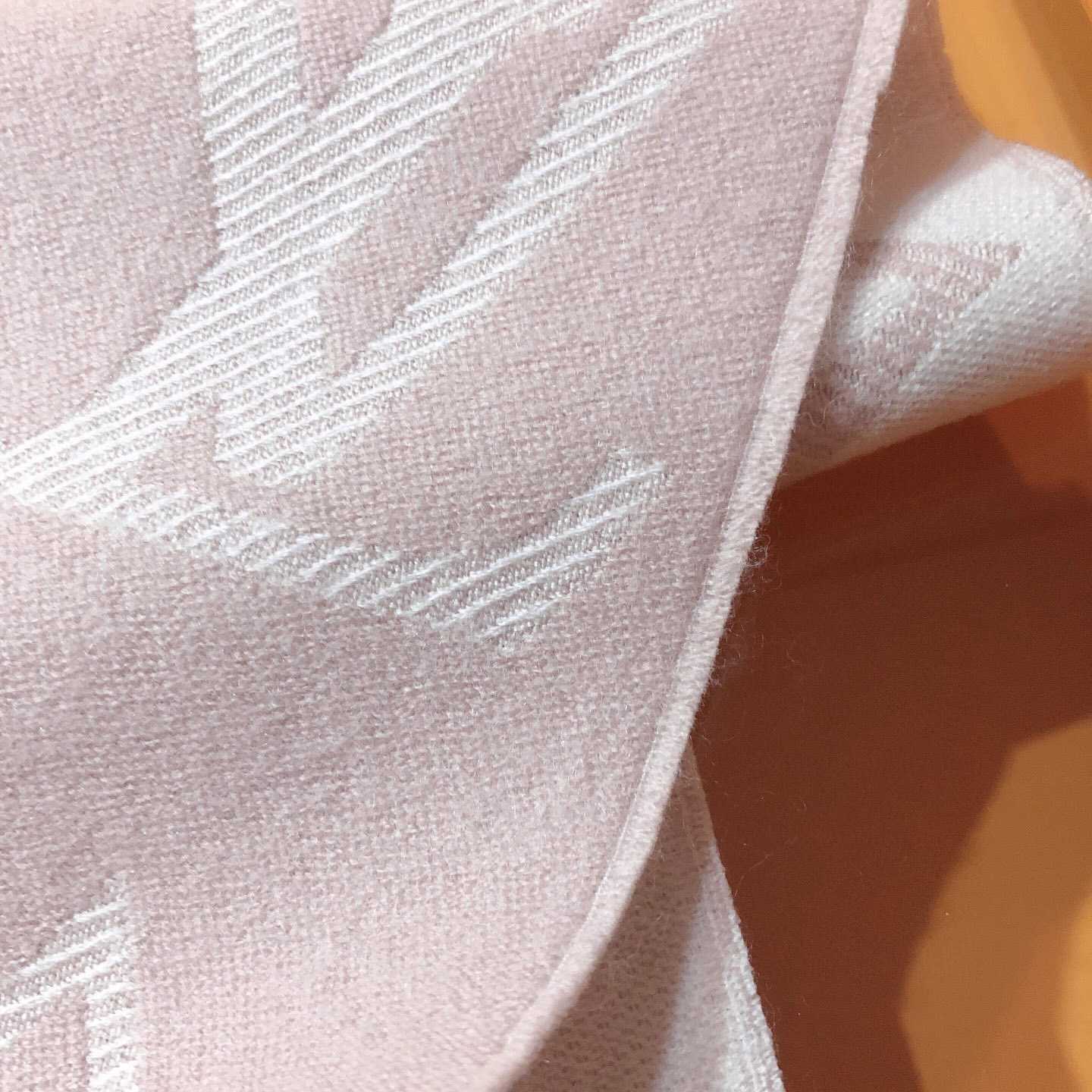 Louis Vuitton LV Essential Scarf - DopestKickz
