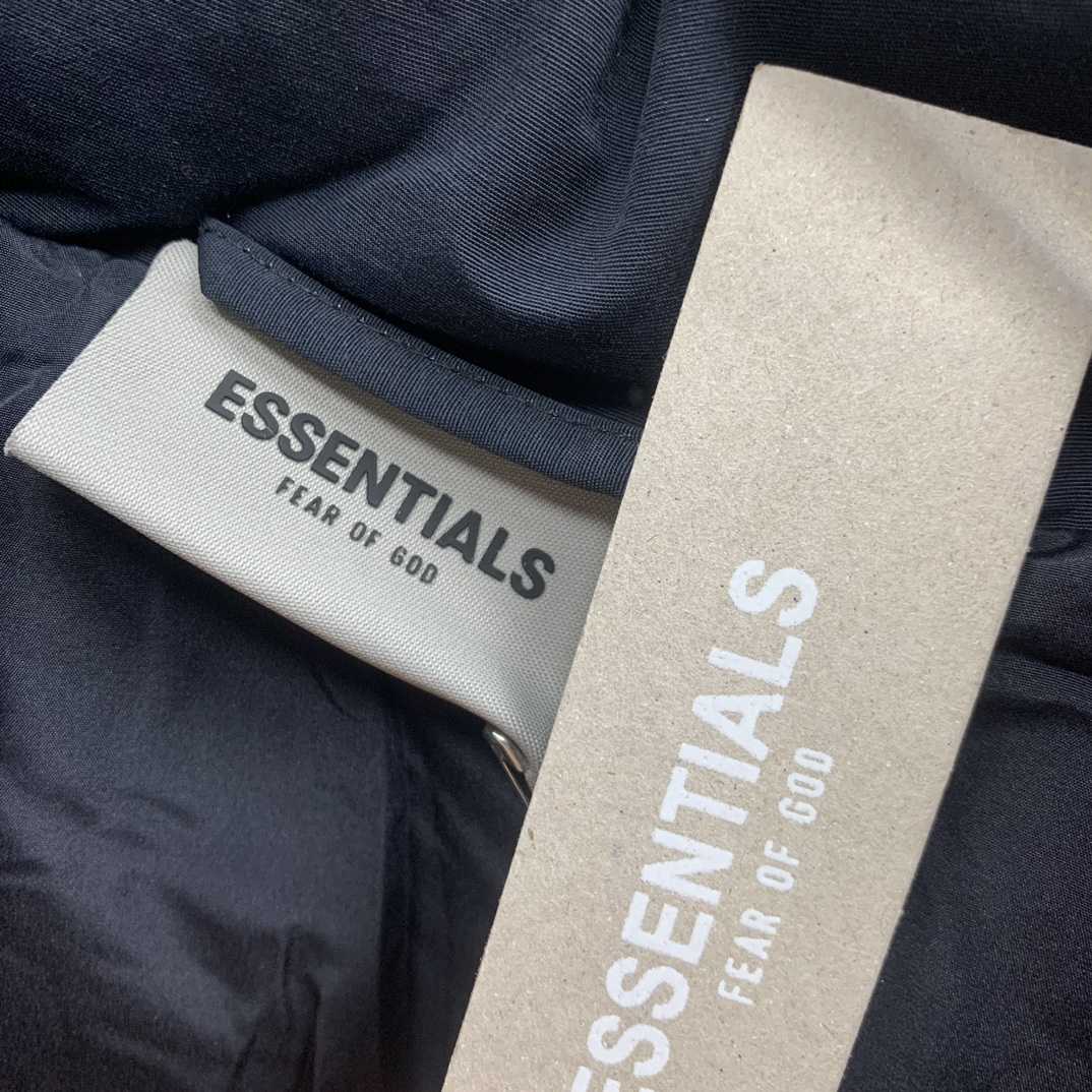 Fear Of God Essential Puffer Jacket - DopestKickz