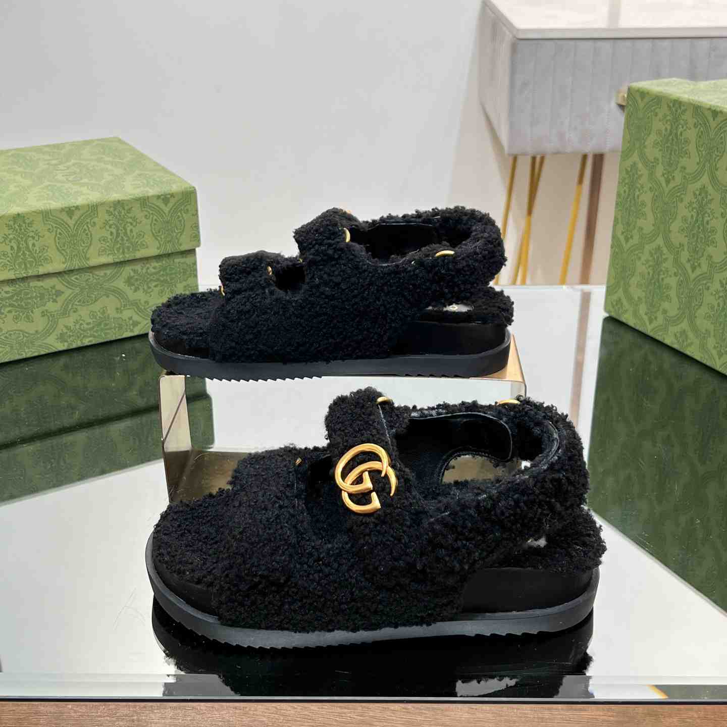 Gucci Women's Double G Sandals - DopestKickz