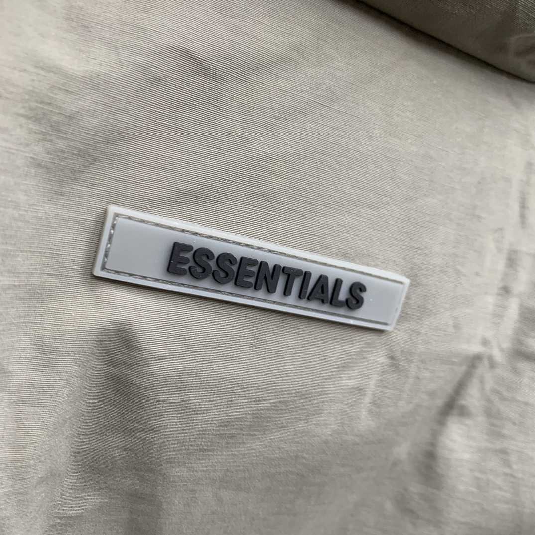 Fear Of God Essential Puffer Jacket - DopestKickz