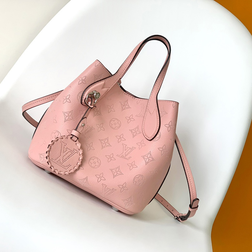 Louis Vuitton Blossom PM  M23196 - DopestKickz