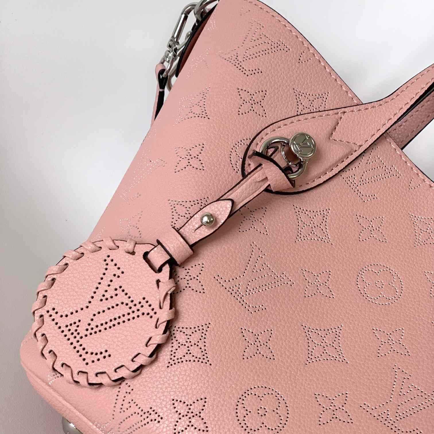 Louis Vuitton Blossom PM  M23196 - DopestKickz