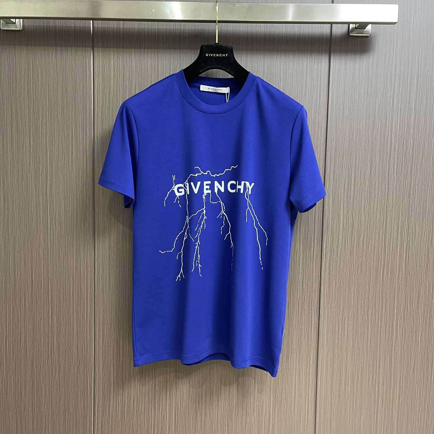 Givenchy Boxy Fit T-shirt In Cotton With Reflective Artwork - DopestKickz